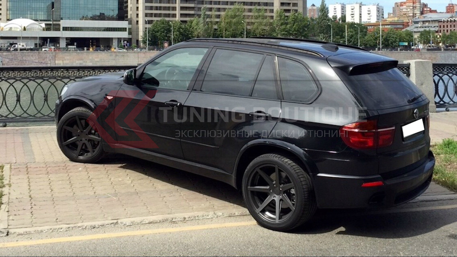 BMW X5 на 20" дисках Rohana RC7 Matte Graphite фото 1